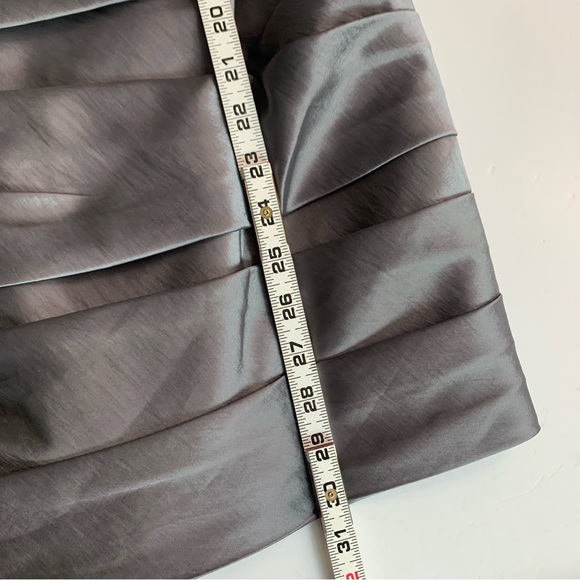 Platinum and White Short Sheath Bridesmaid Dress Val Stefani Size 12 NWT - Picture 6 of 14